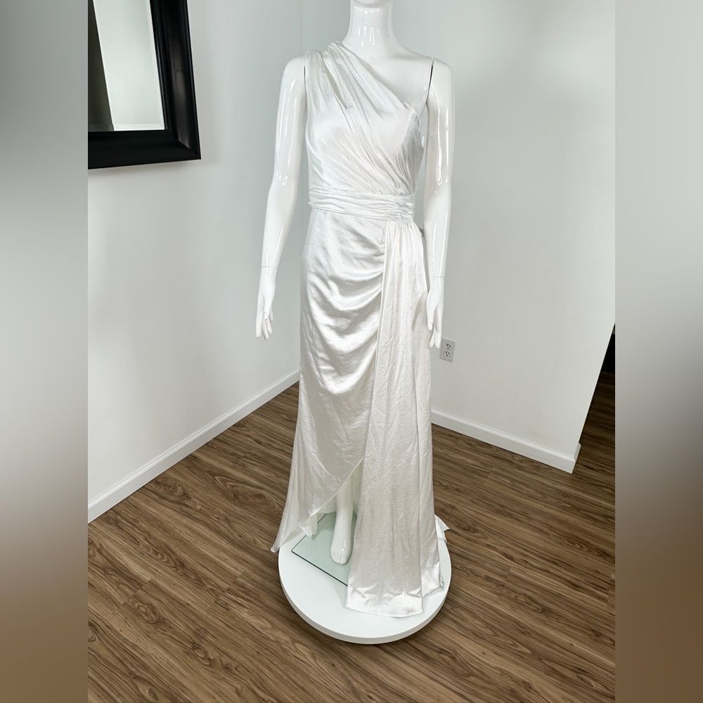 🔥🔥 Mac Duggal Draped One Shoulder Gown - Picture 10 of 12